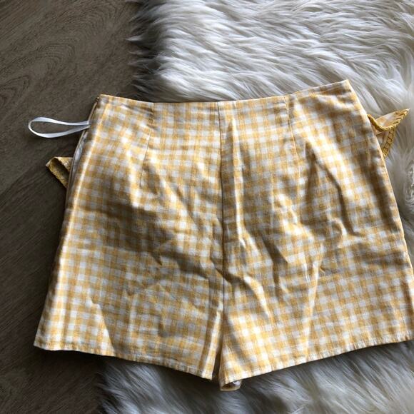 Tularosa Casey Skort in York Yellow size small - Picture 7 of 7